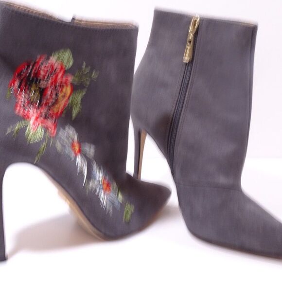Bebe Delonix Embroidered Floral Crystal Boots Faux Suede Booties 7.5 - Picture 8 of 16